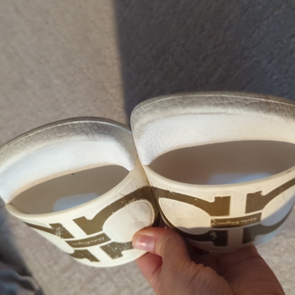 Authentic Ferragamo Slides - Picture 6 of 8